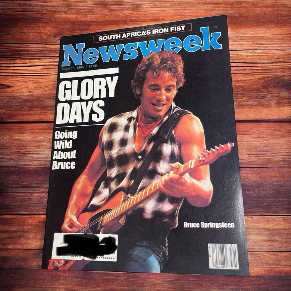 August 5th 1985 Newsweek featuring The Boss himself, Bruce Springsteen.